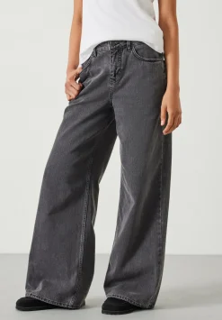 Abi Wide Leg Jeans