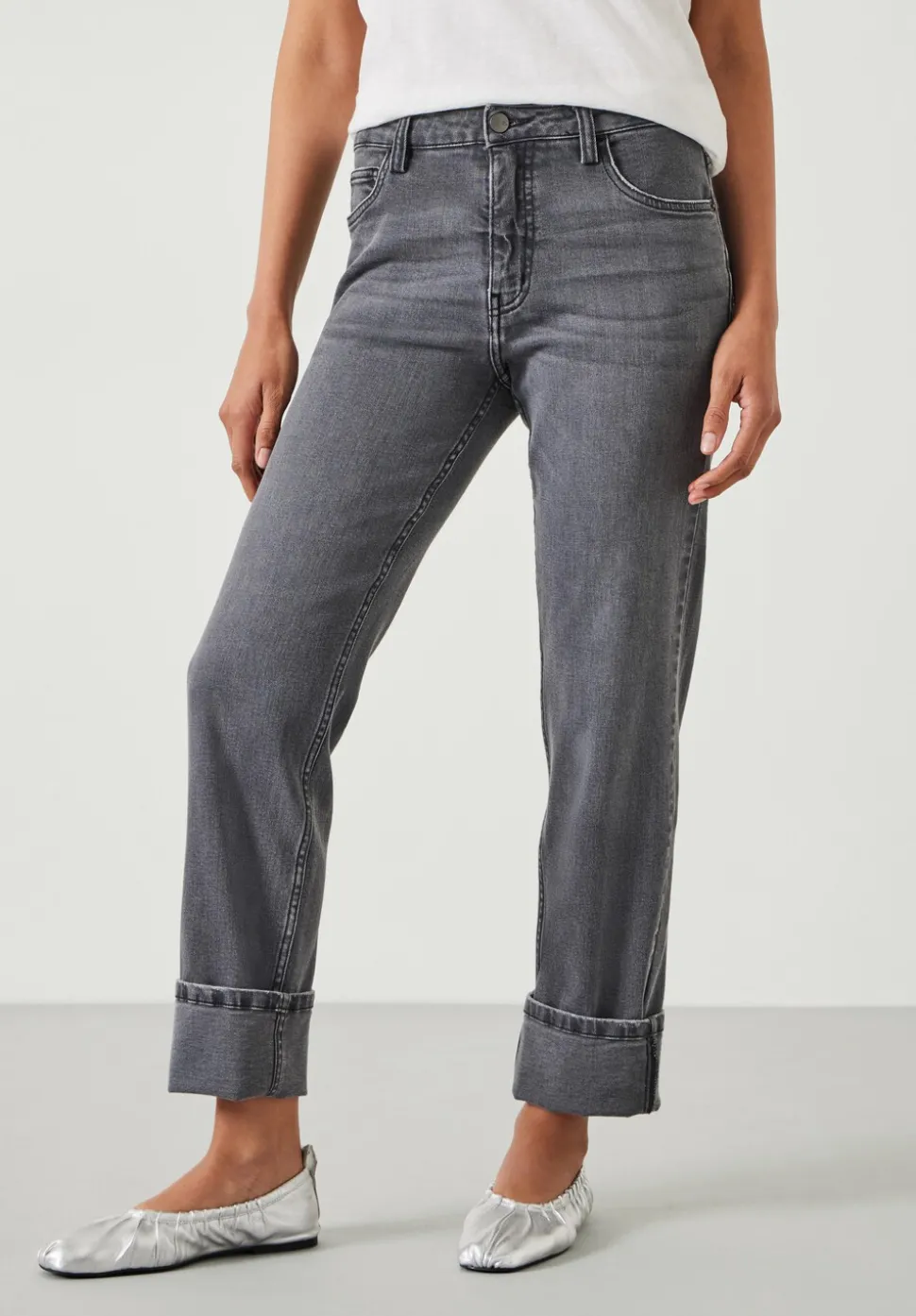 Agnes Straight Leg Jeans