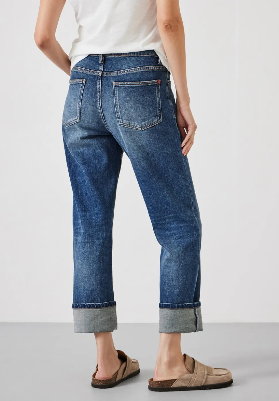 Agnes Straight Leg Jeans