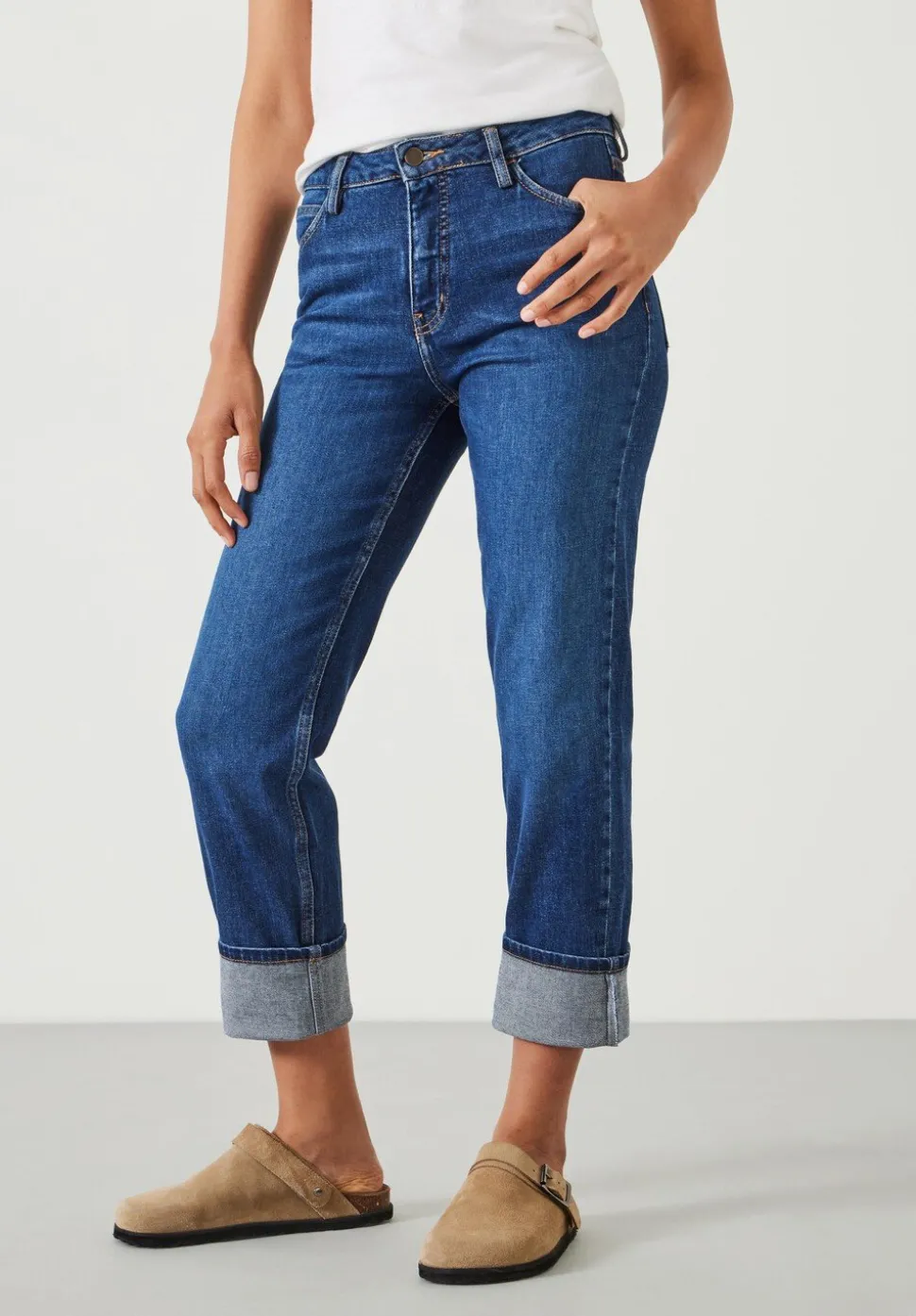 Agnes Straight Leg Jeans
