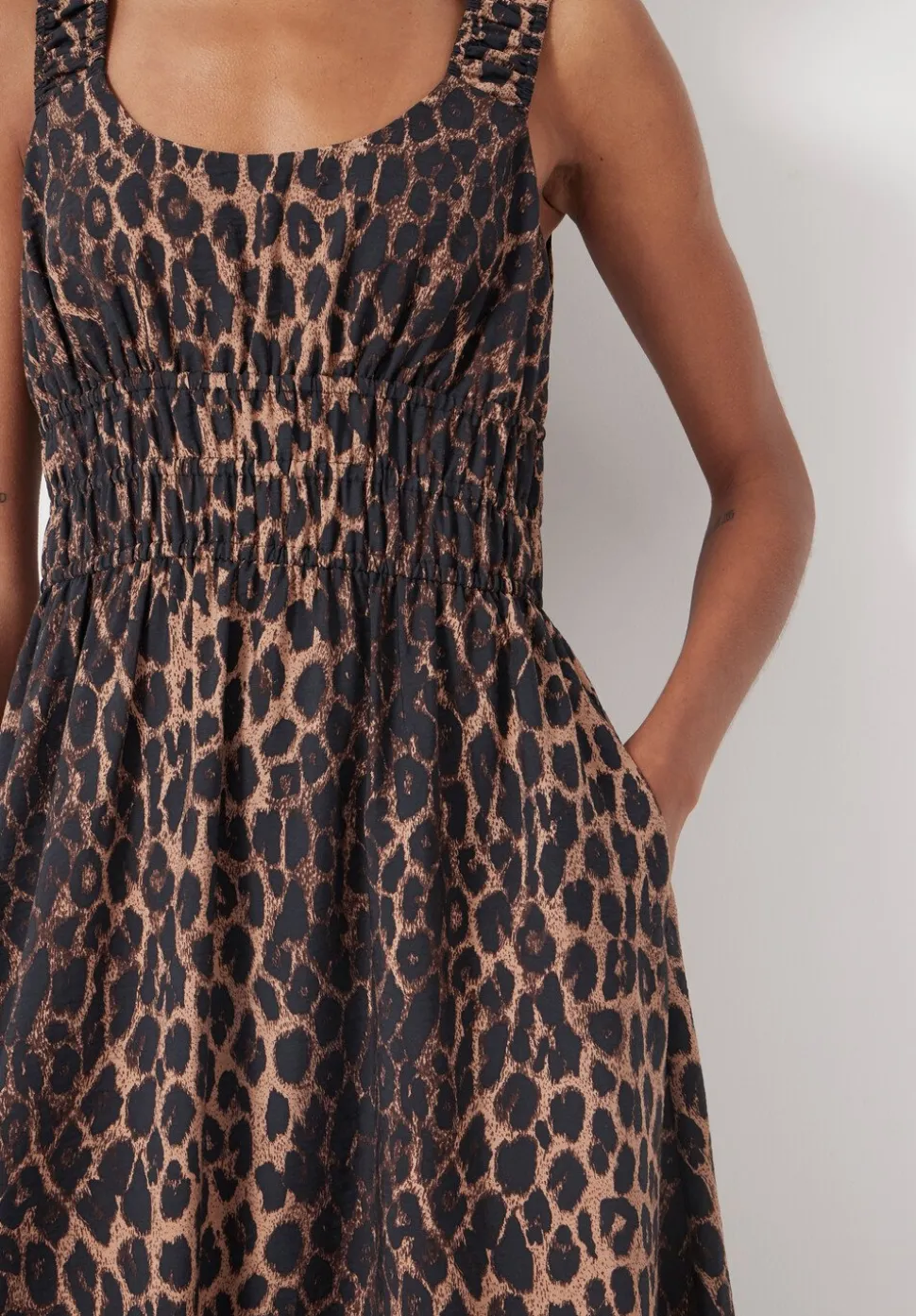 Air Flow Gathered Straps Midi Dress