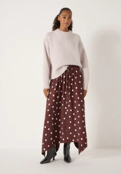 Air Flow Hanky Hem Skirt
