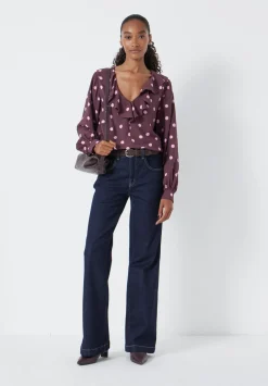 Air Flow Ruffle Blouse