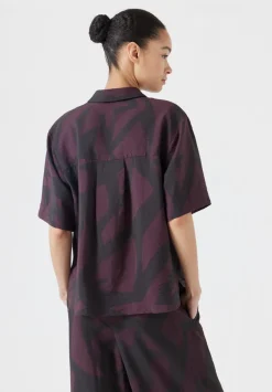 Air Flow Short Sleeve Collared Shirt