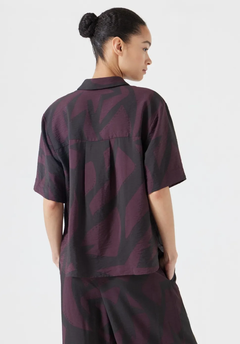 Air Flow Short Sleeve Collared Shirt