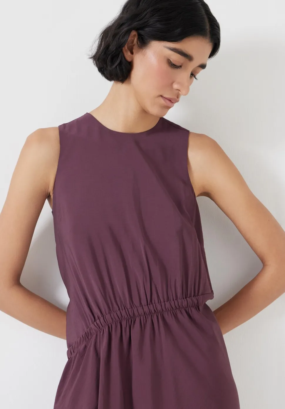 Air Flow Sleeveless Gathered Waist Midi Dress