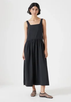 Air Flow Square Neck Midi Ballerina Dress