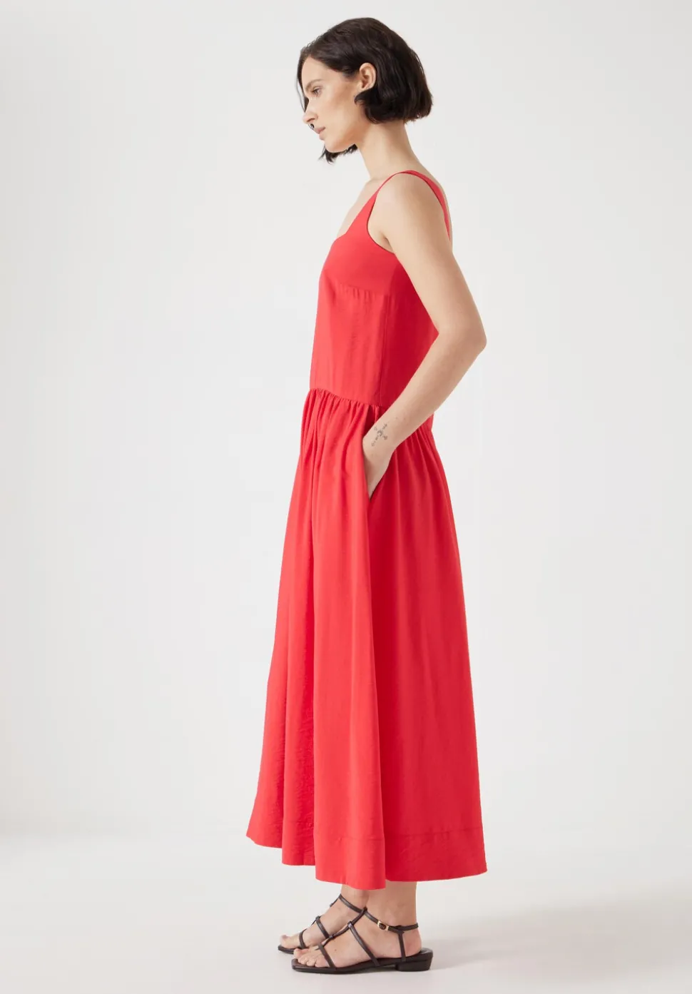 Air Flow Square Neck Midi Ballerina Dress