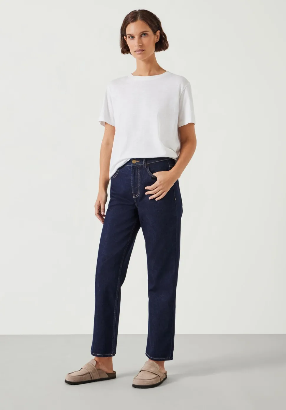 Alexa Straight Leg Jeans