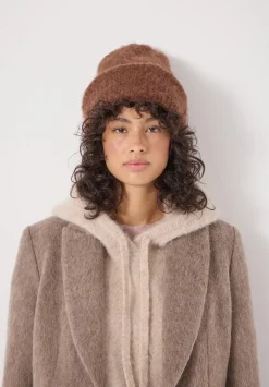 Alpaca-Blend Ribbed Beanie