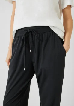 Amie Joggers