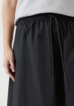 Aya Technical Pull On Midi Skirt