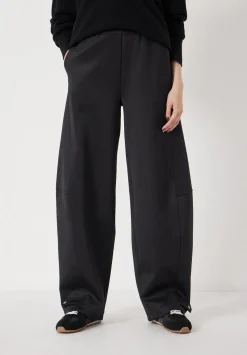 Barrel Leg Jogger