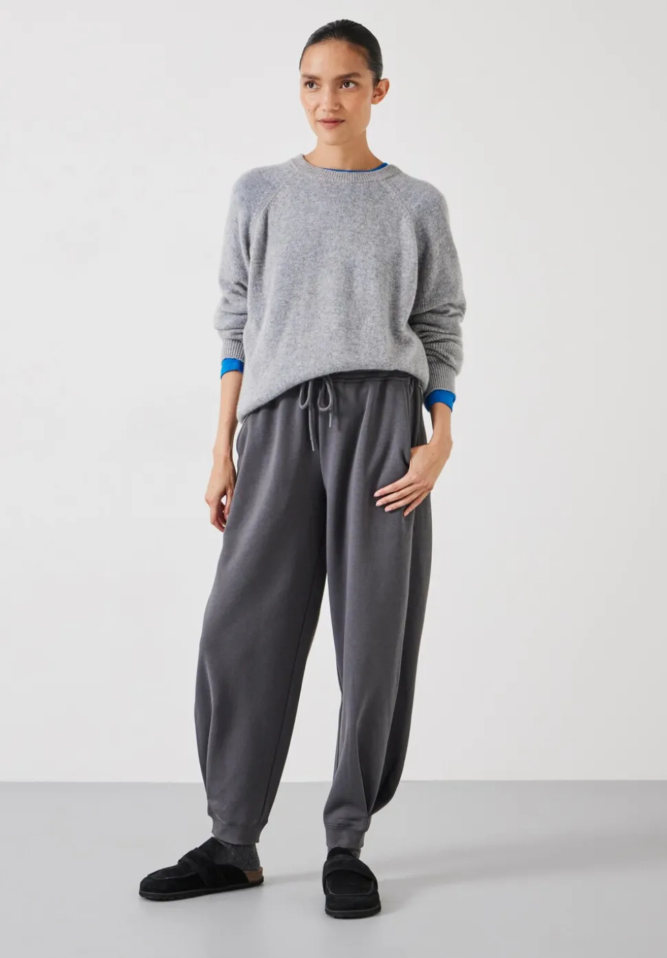Barrel Leg Pleat Joggers