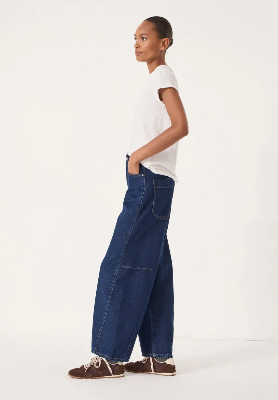 Bree Horseshoe Barrel Leg Jeans
