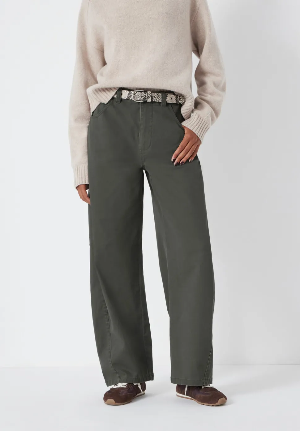 Bree Horseshoe Barrel Leg Trouser