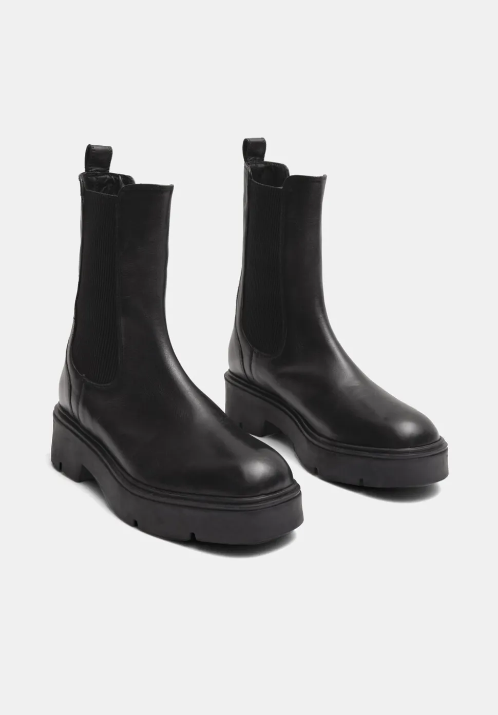 Chunky Leather Chelsea Boots