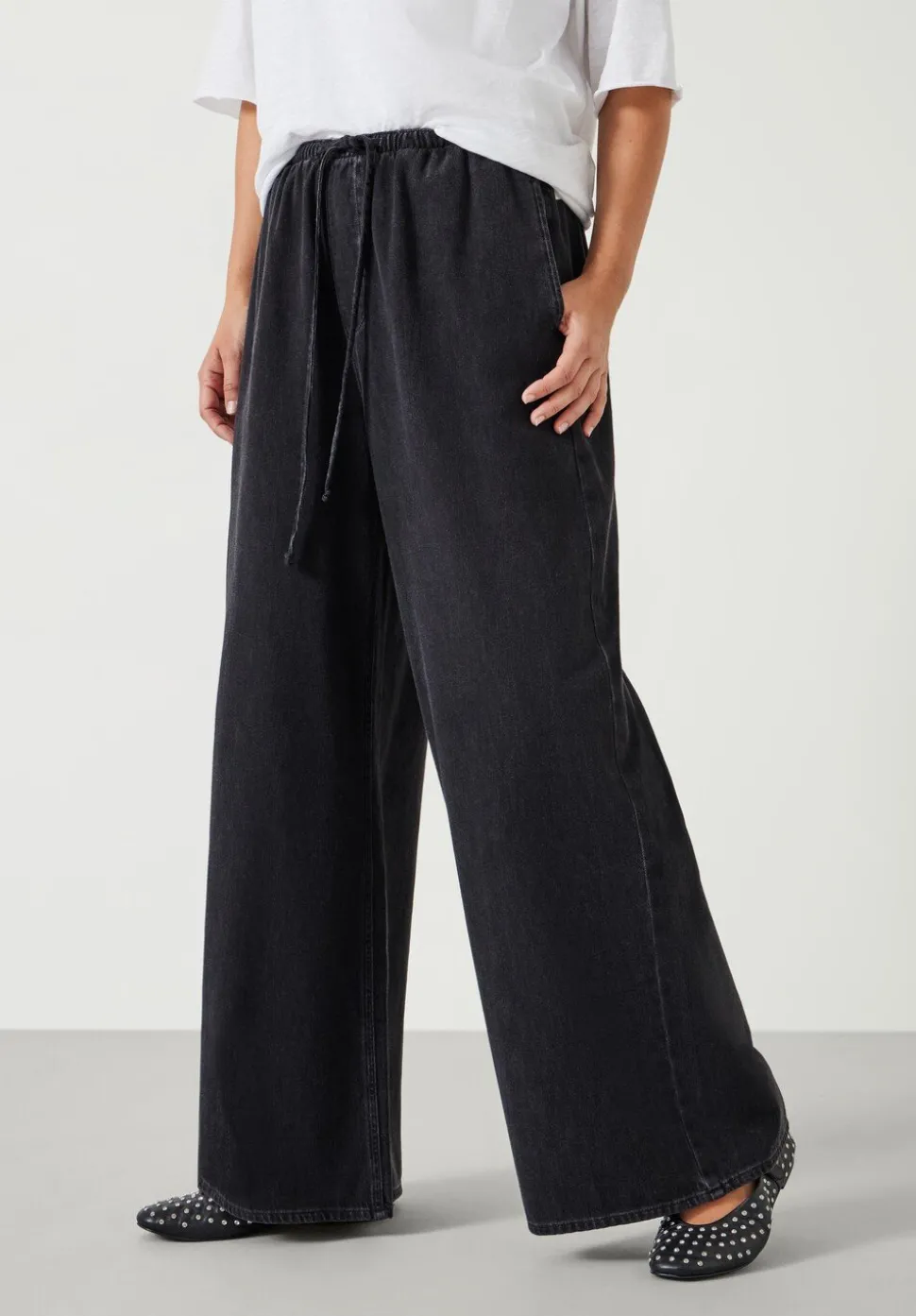 Clio Wide Leg Tie Waist Jeans