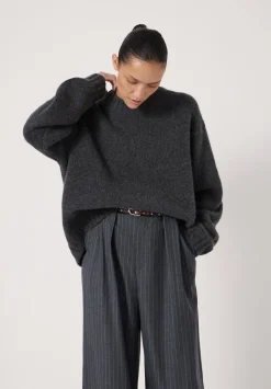 Cora Relaxed Chunky Cashmere Crew Jumper