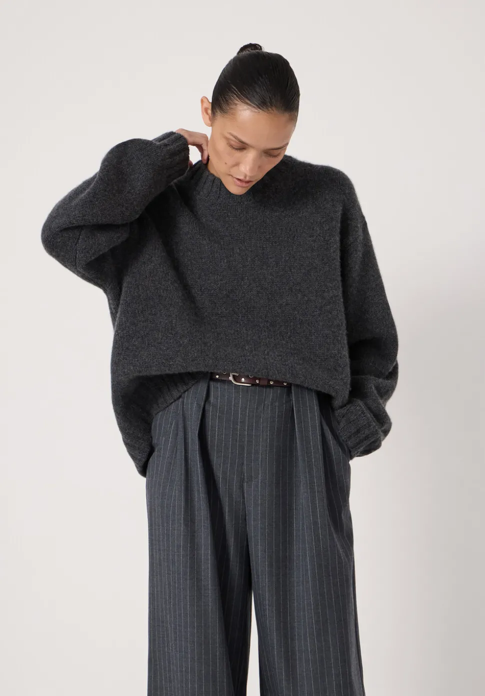 Cora Relaxed Chunky Cashmere Crew Jumper