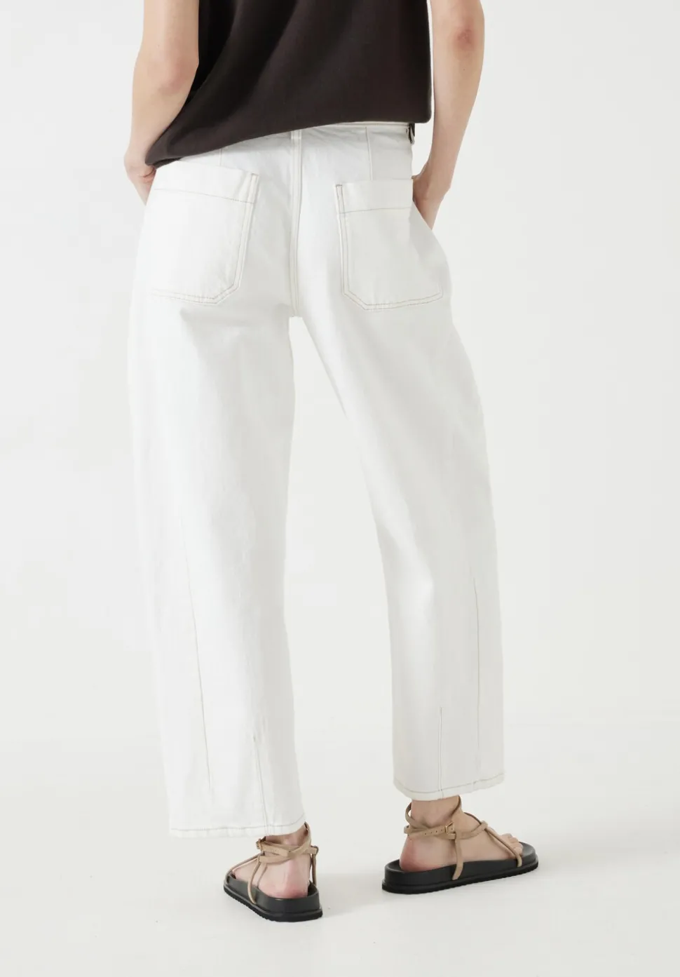 Cordelia Barrel Leg Jeans