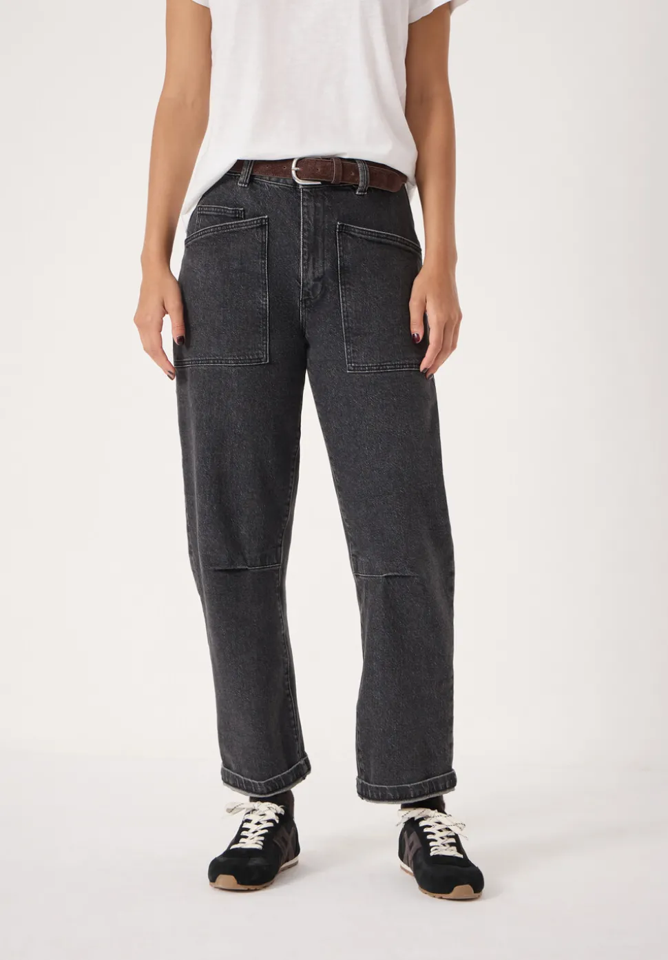 Cordi Barrel Leg Jeans
