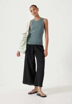Crinkle Wide Leg Cropped Trousers