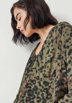 Elise V-Neck Printed Blouse