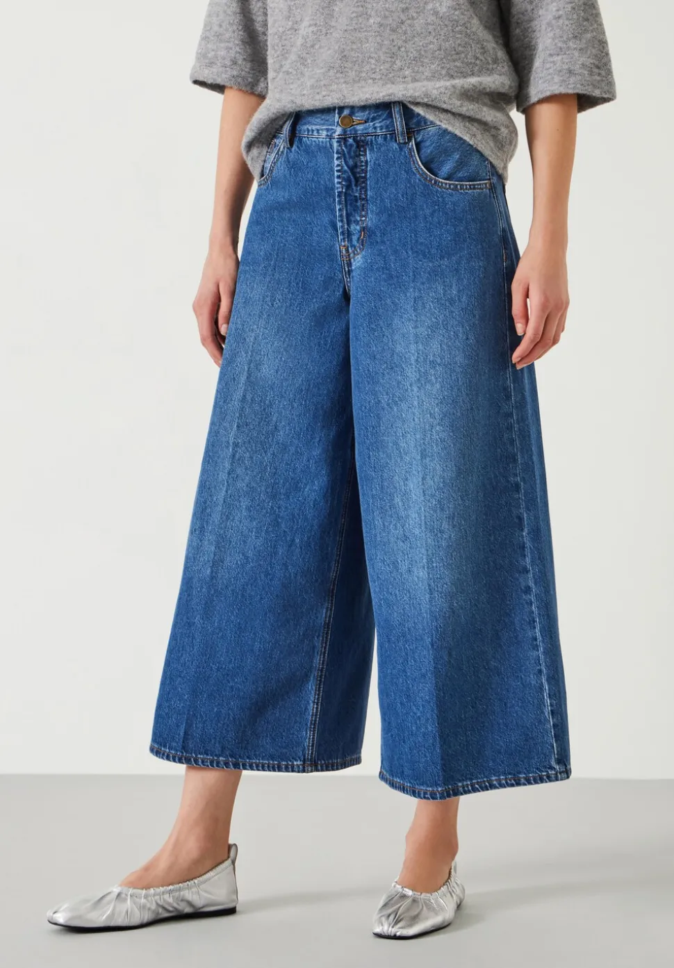 Ella Wide Leg Cropped Jeans