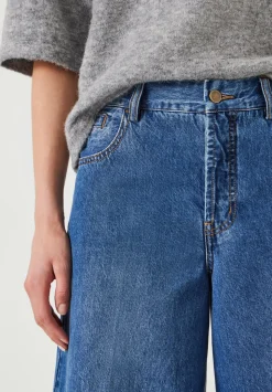 Ella Wide Leg Cropped Jeans