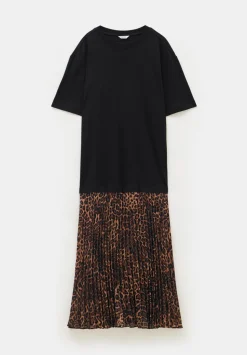 Esme Short Sleeve Pleated Midi Dress