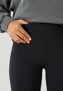 Essential Leggings