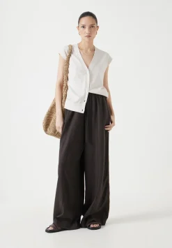 Fine Knit Button Front Vest Top
