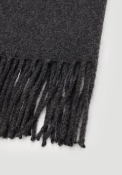 Fringe Detail Scarf