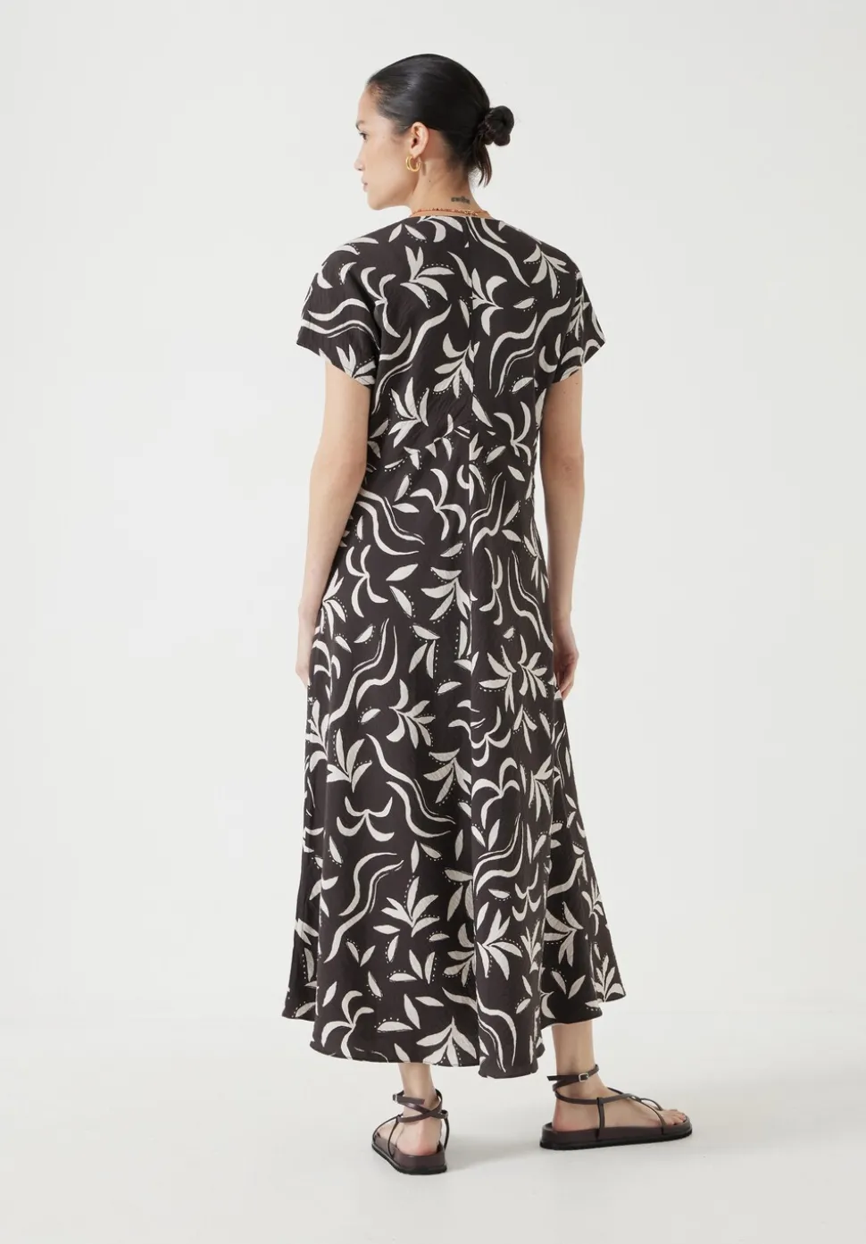 Grace Air Flow V-Neck Maxi Dress