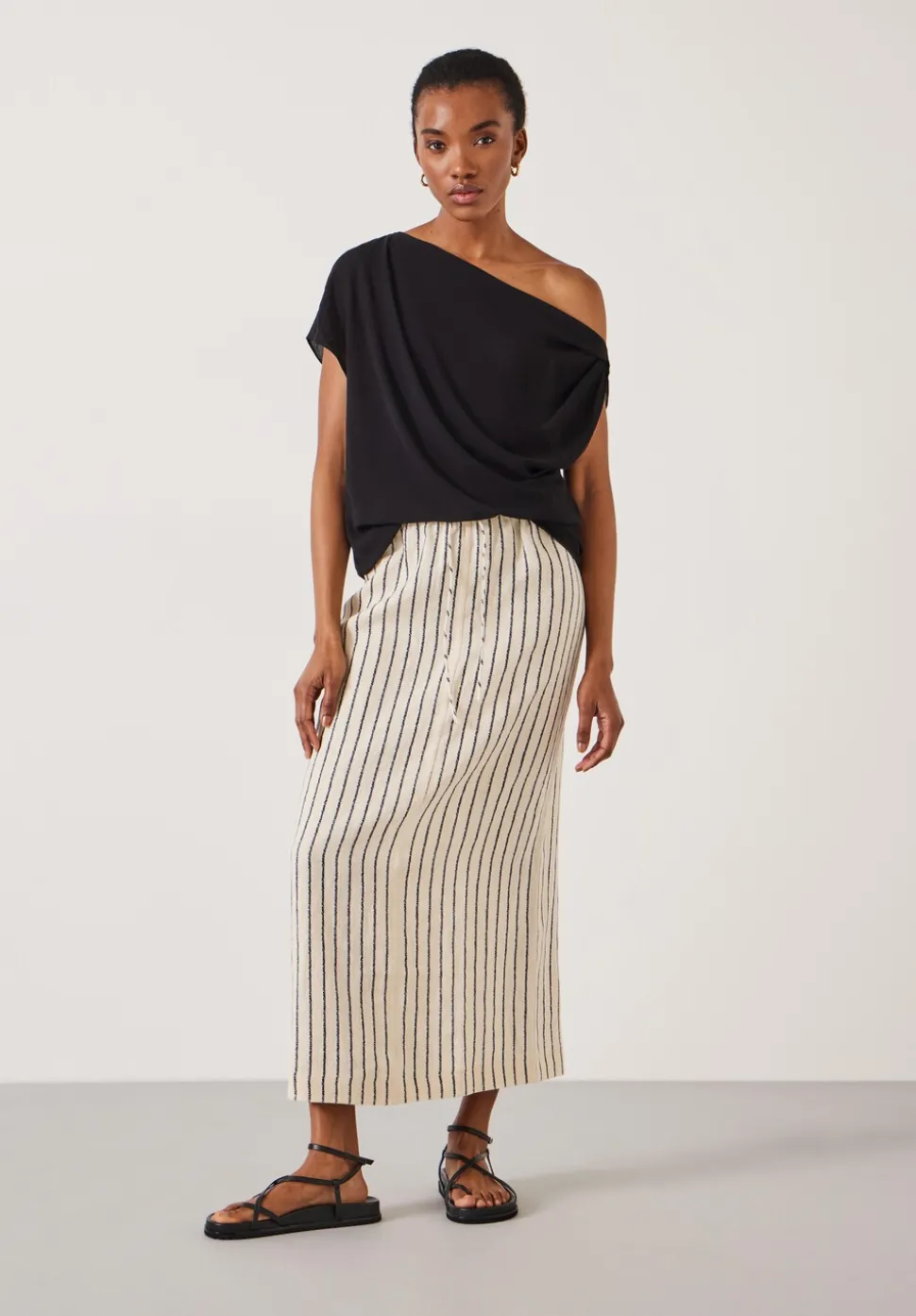 Grace Asymmetric Top