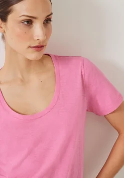 Hari Scoop Neck Cotton Slub T-Shirt