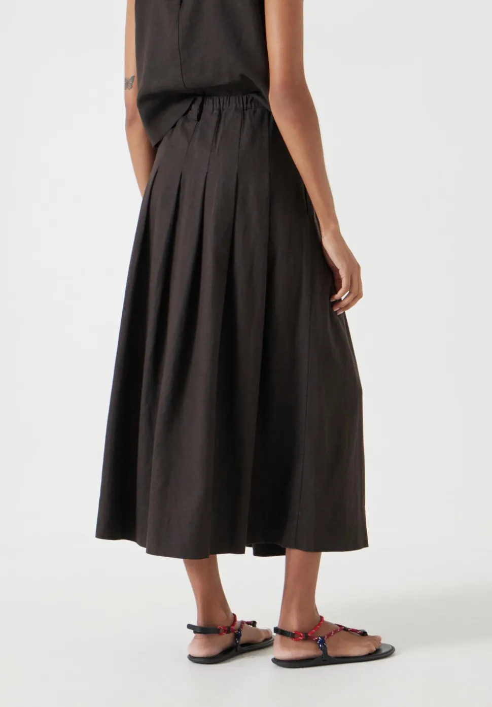 Ivy Pleated Linen Blend Midi Skirt