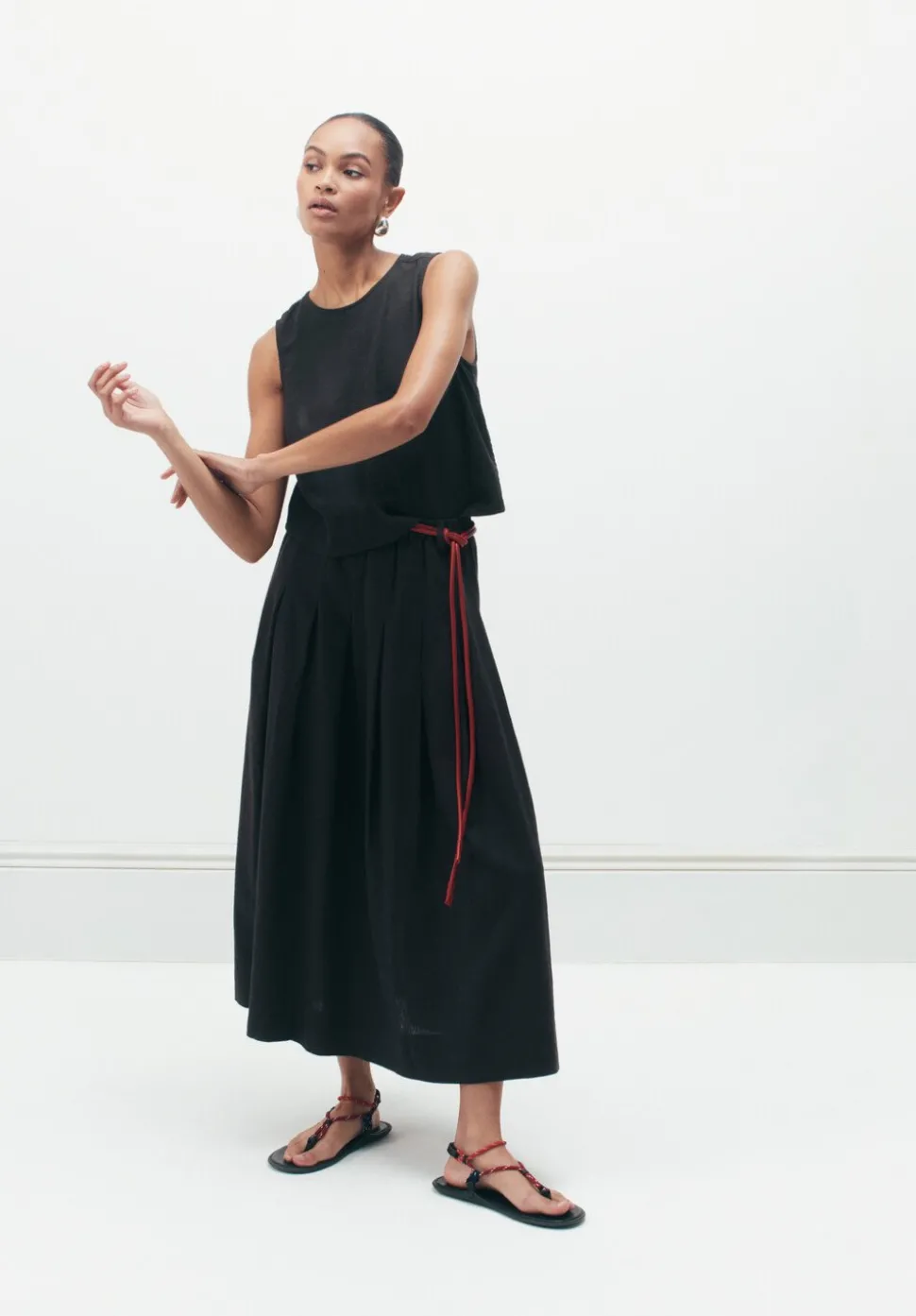 Ivy Pleated Linen Blend Midi Skirt