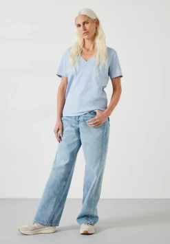 Kali Cotton Slub V-Neck T-Shirt