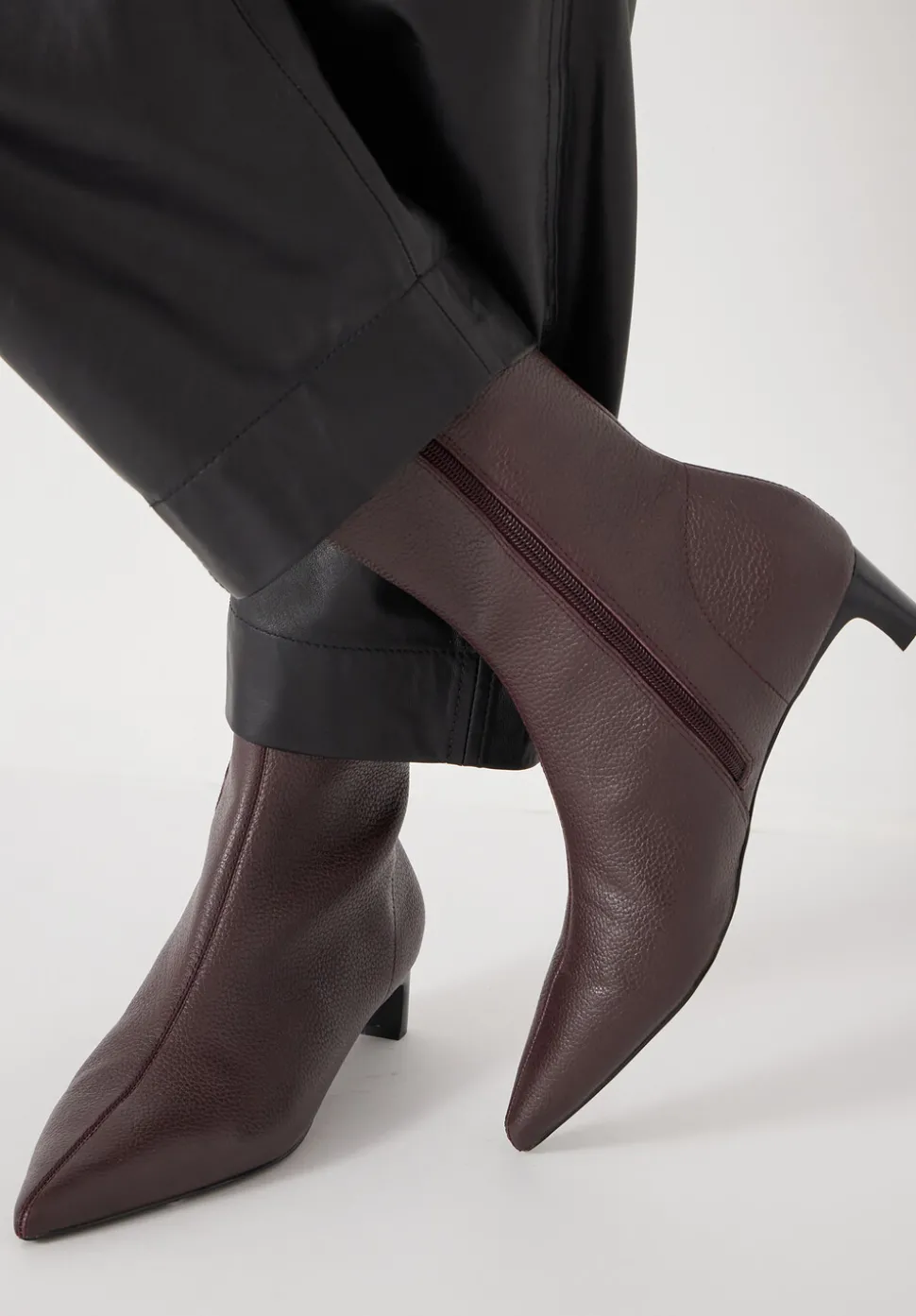 Leather Sock Fit Boots
