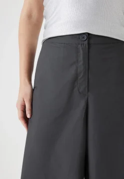 Lightweight Cotton Wide Leg Cropped Trousers
