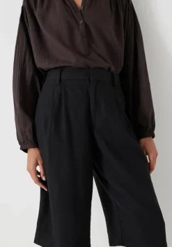 Linen Blend Lya Bermuda Shorts