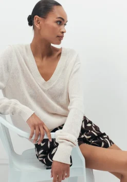 Linen Blend V Neck Jumper