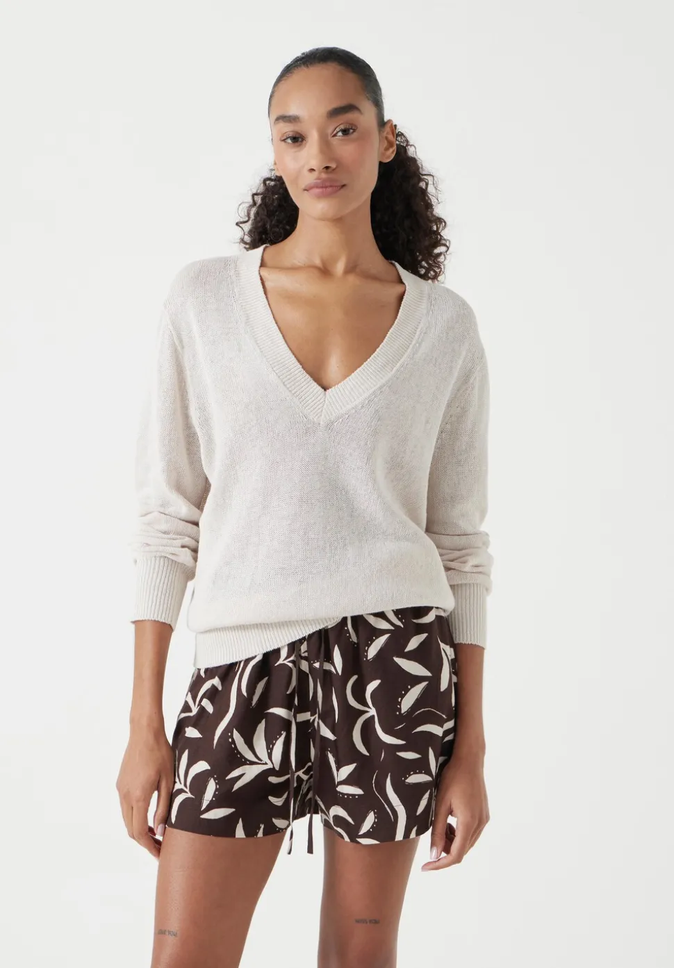 Linen Blend V Neck Jumper