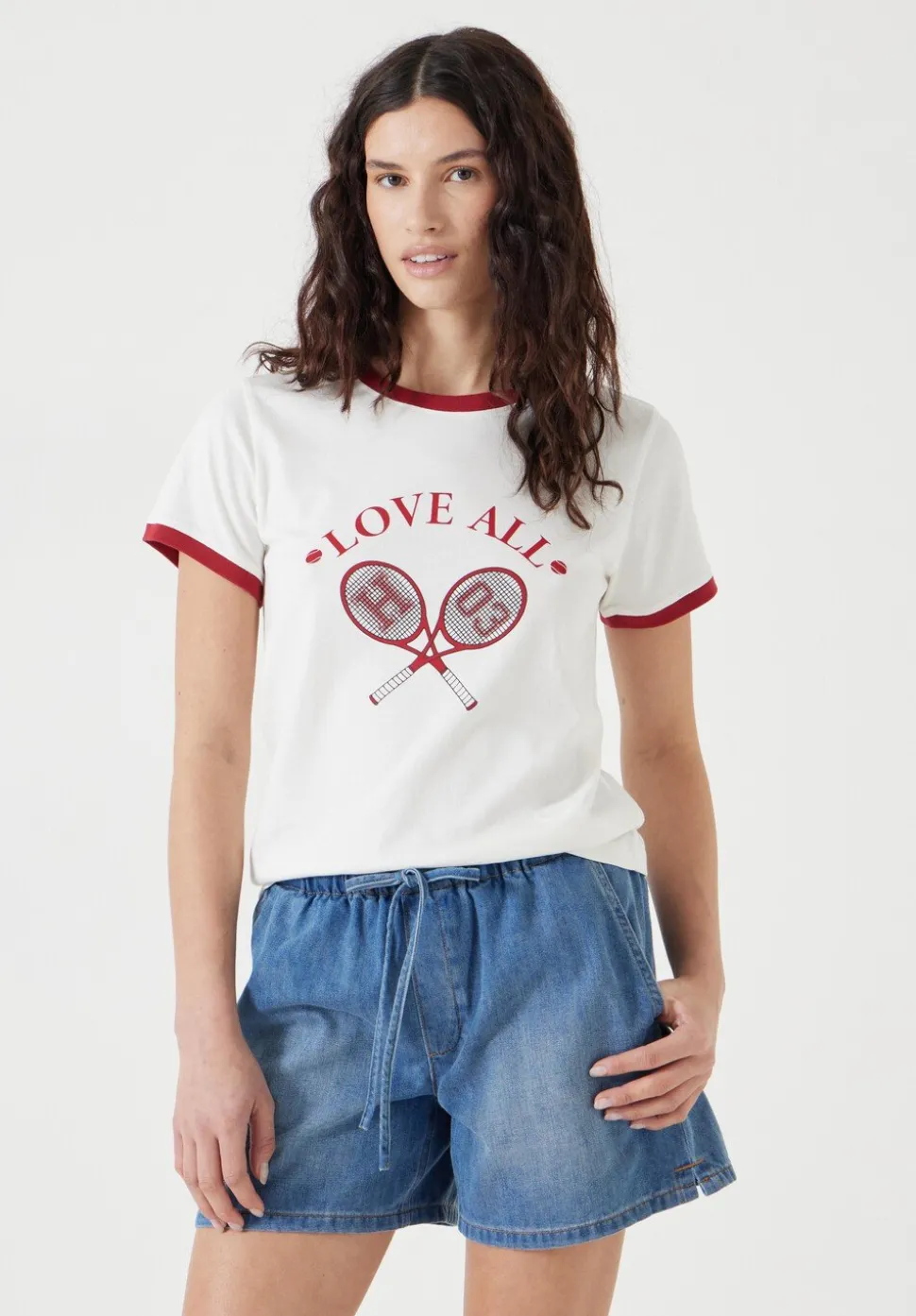 Love All Graphic T-Shirt