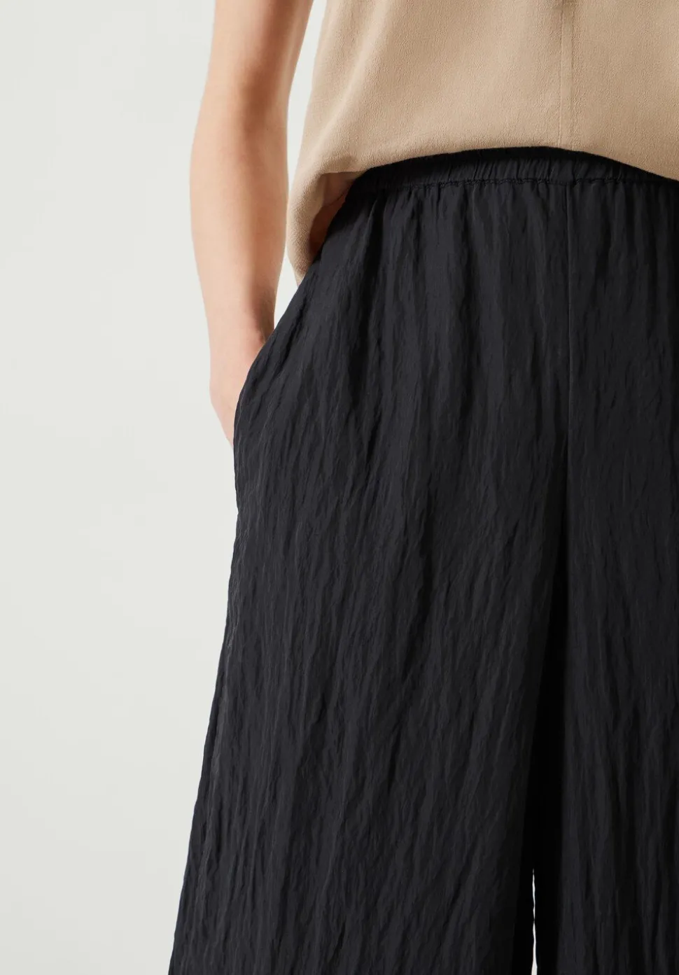 Mabel Fluid Wide Leg Crinkle Trousers