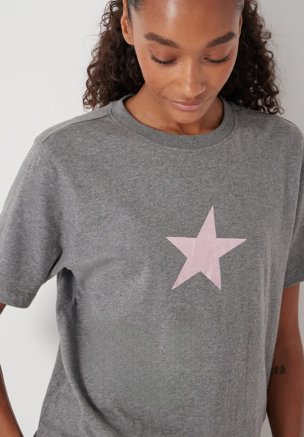 Metallic Star Graphic T-Shirt