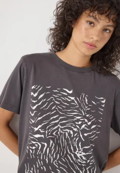Metallic Tiger Graphic T-Shirt