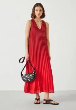 Molly Ombre Pleat Maxi Dress